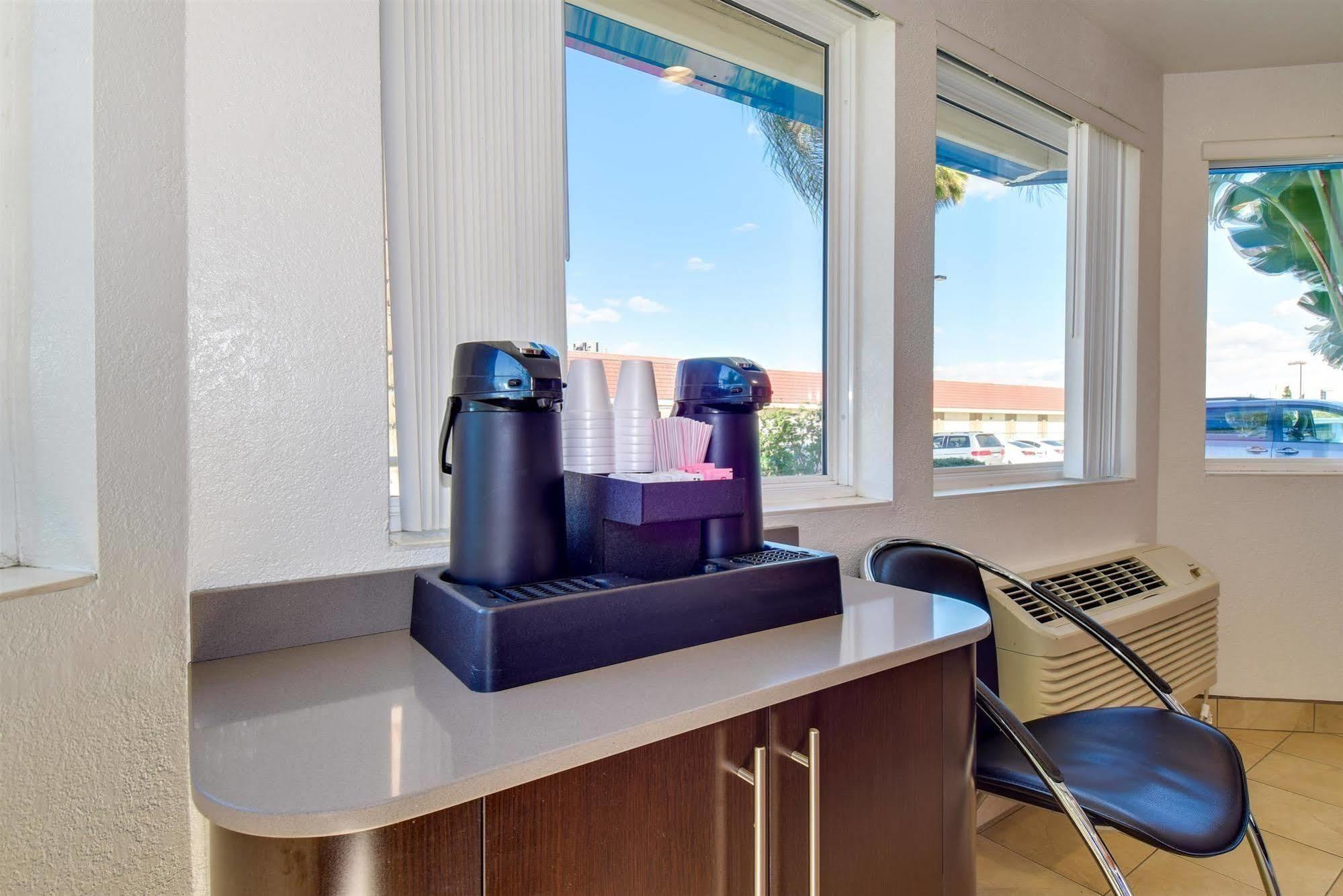 Motel 6-Riverside, Ca - South Esterno foto